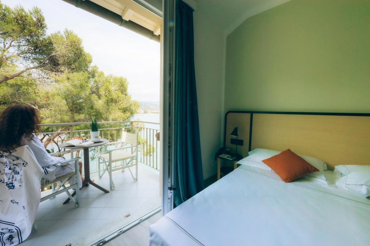 Hotel Arc En Ciel Diano Marina Bagian luar foto