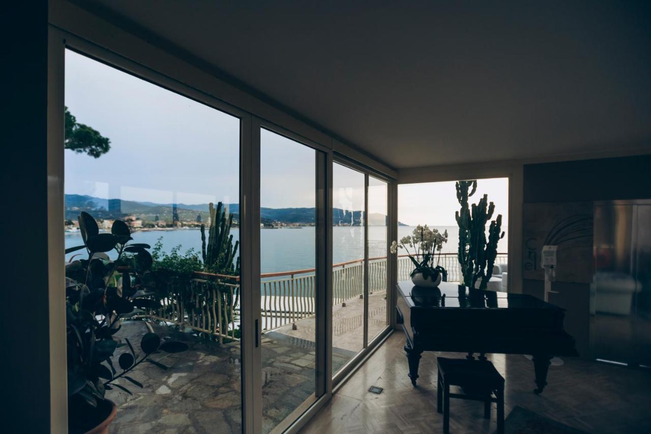 Hotel Arc En Ciel Diano Marina Bagian luar foto