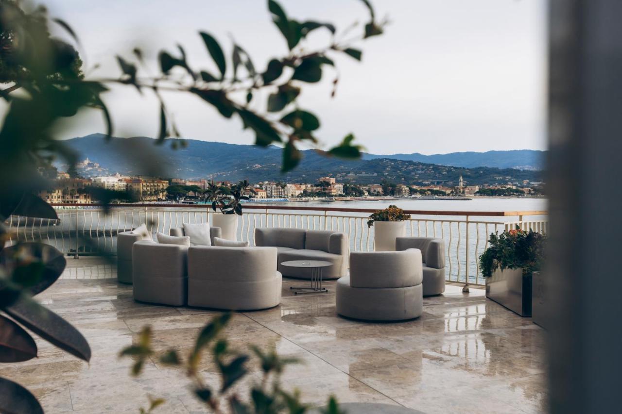 Hotel Arc En Ciel Diano Marina Bagian luar foto