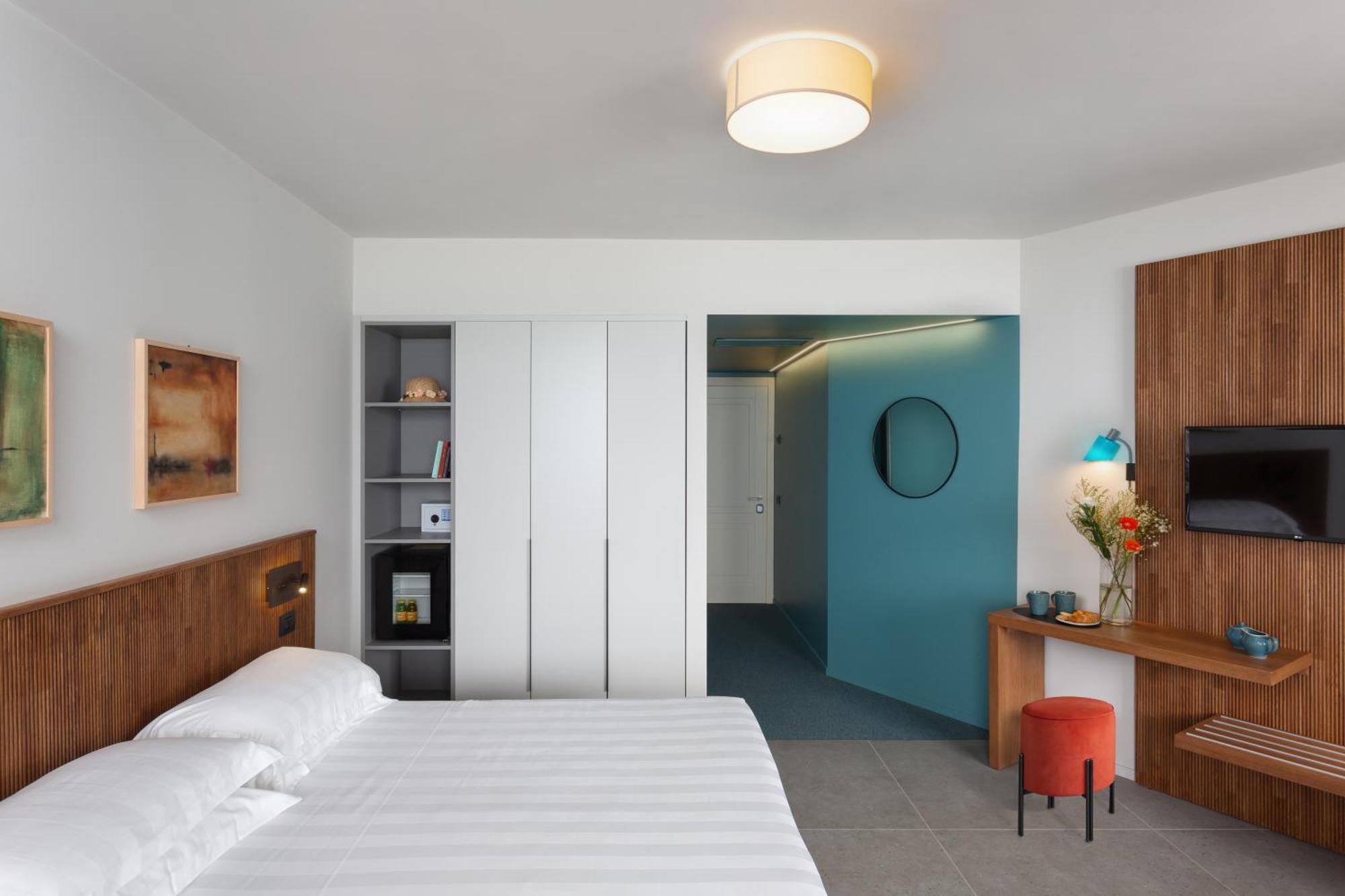 Hotel Arc En Ciel Diano Marina Bagian luar foto