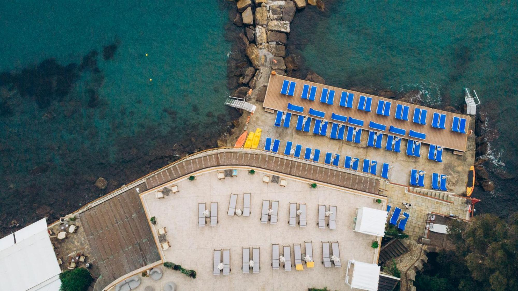 Hotel Arc En Ciel Diano Marina Bagian luar foto