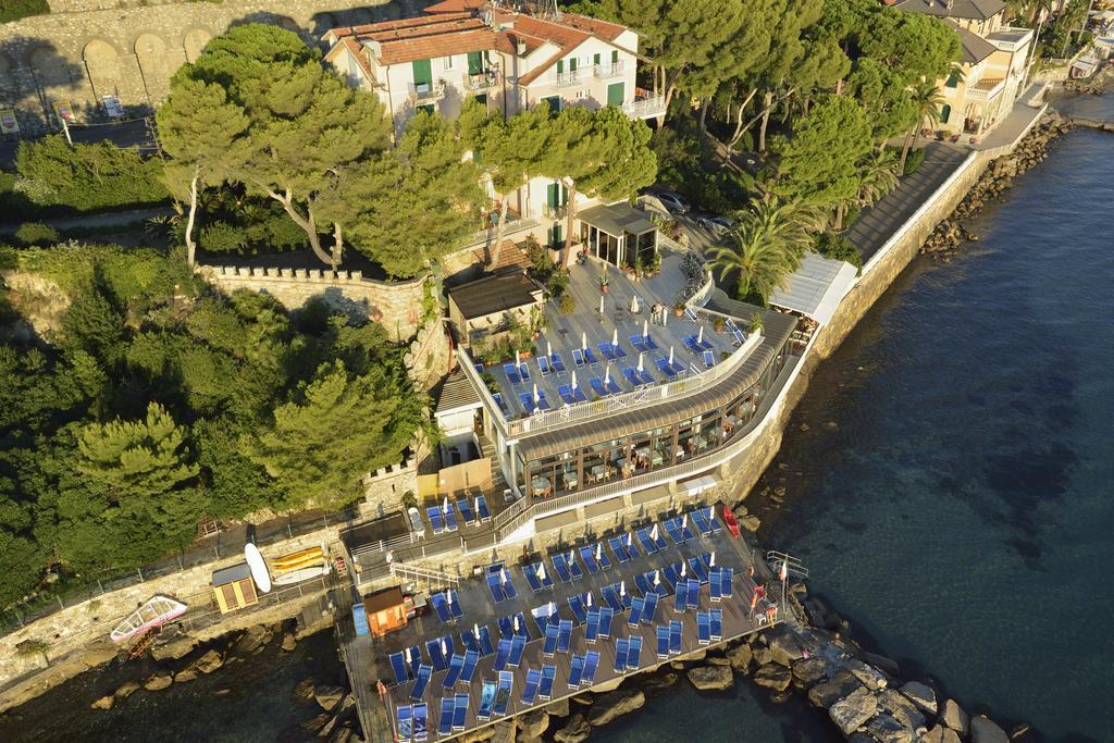 Hotel Arc En Ciel Diano Marina Bagian luar foto