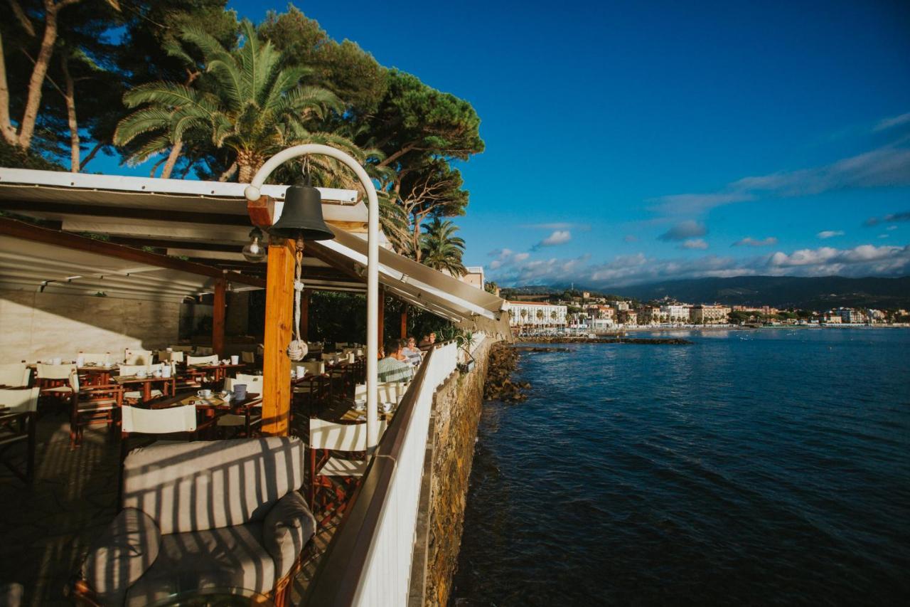 Hotel Arc En Ciel Diano Marina Bagian luar foto